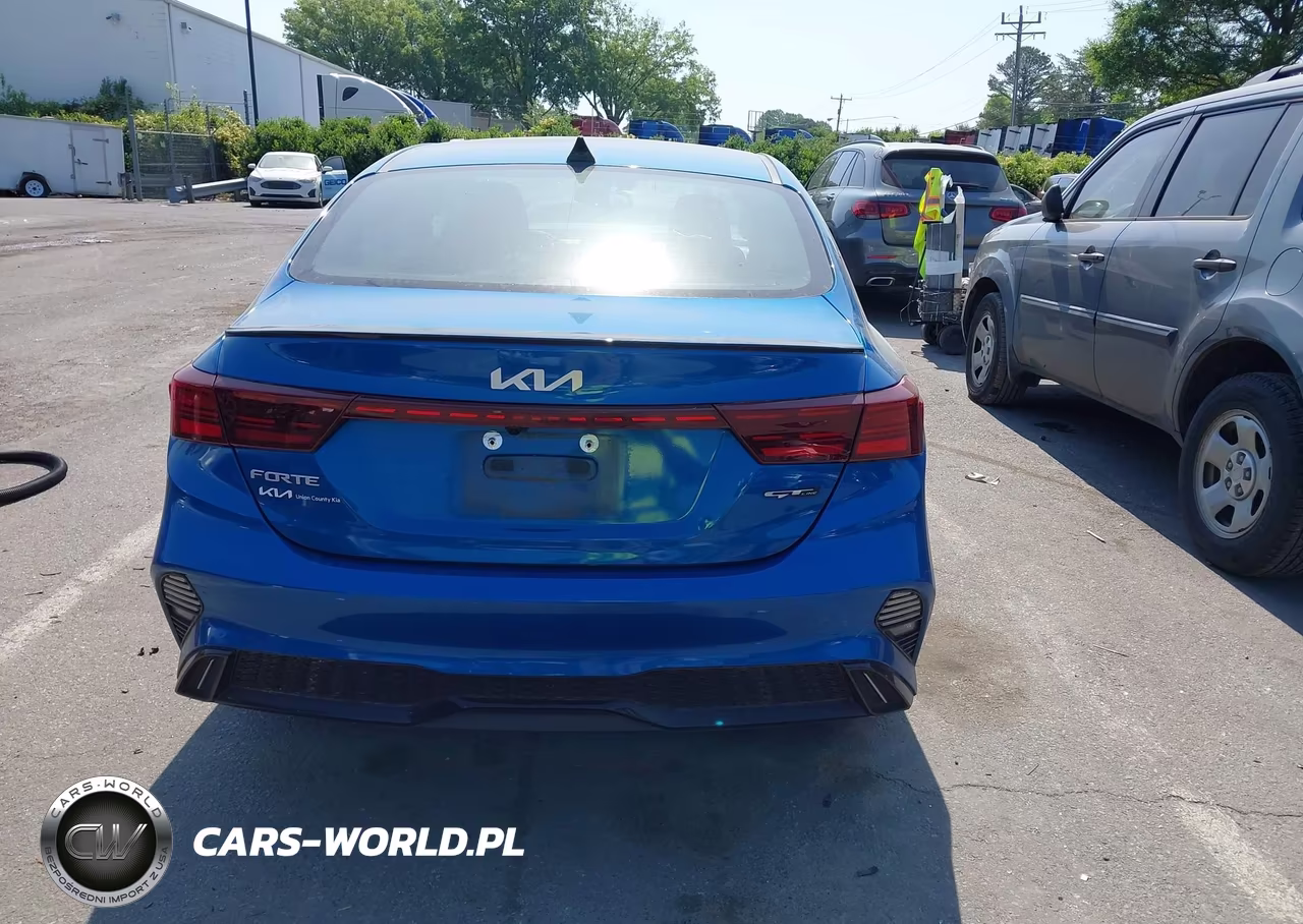 2023 Kia Forte Gt-Line VIN:3KPF54ADXPE513116 - 17