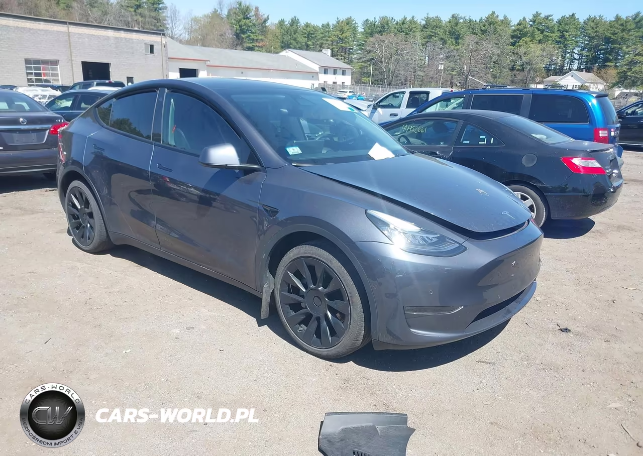 2022 Tesla Model Y Long Range Dual Motor All-Wheel Drive – zdjęcie 1 z 18