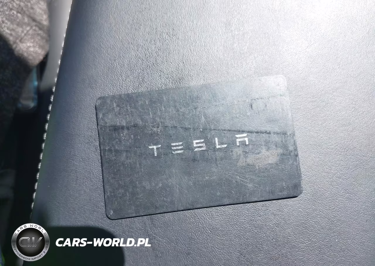 2022 Tesla Model Y Long Range Dual Motor All-Wheel Drive VIN:7SAYGDEE5NA009067 - 11