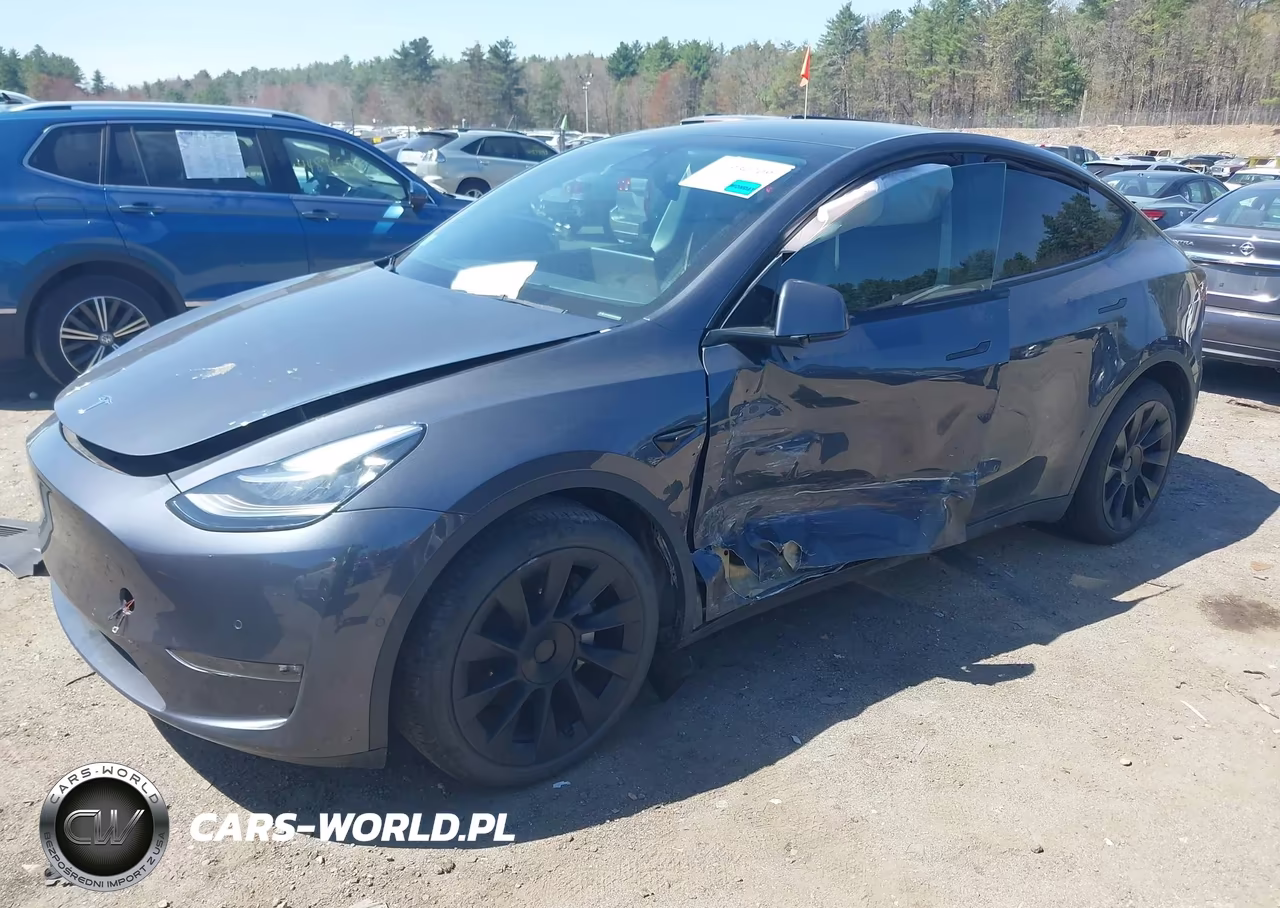 2022 Tesla Model Y Long Range Dual Motor All-Wheel Drive VIN:7SAYGDEE5NA009067 - 2