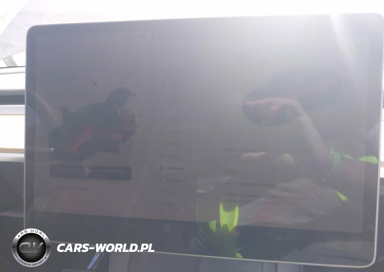 2022 Tesla Model Y Long Range Dual Motor All-Wheel Drive VIN:7SAYGDEE5NA009067 - 7