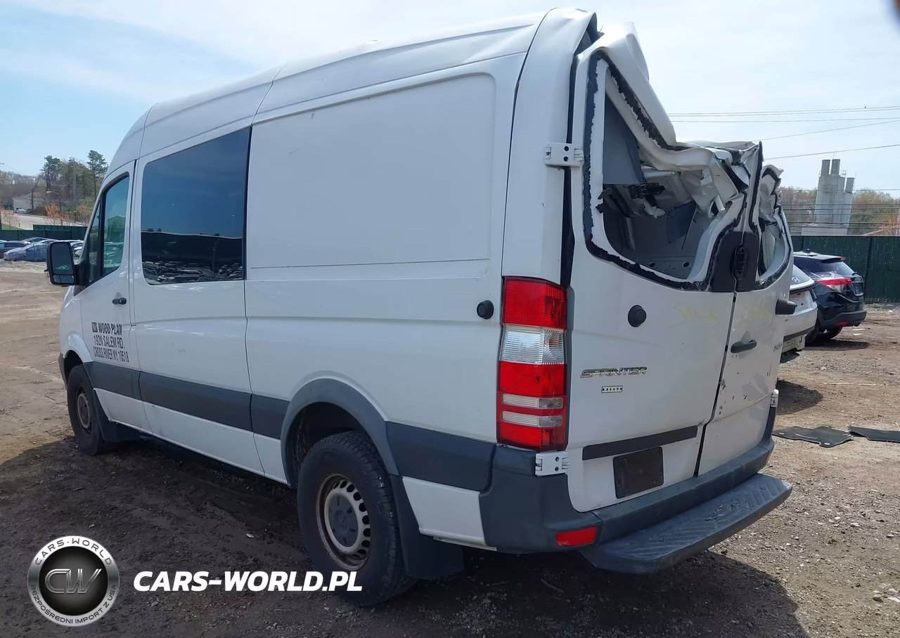 2017 Mercedes-Benz Sprinter 2500 Standard Roof V6 VIN:WD4PE7CD5HP525460 - 3