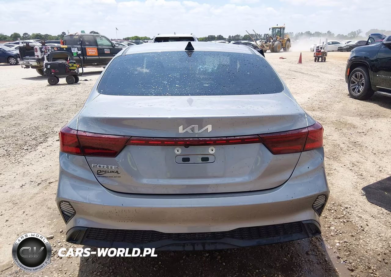 2023 Kia Forte Lxs VIN:3KPF24ADXPE632129 - 16