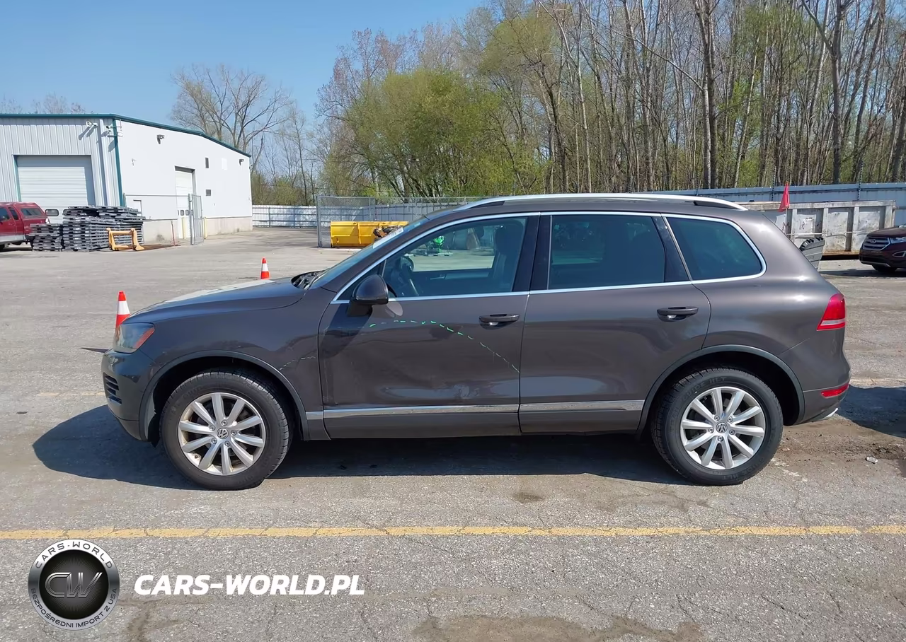 2012 Volkswagen Touareg Tdi Sport VIN:WVGFK9BP4CD004273 - 14