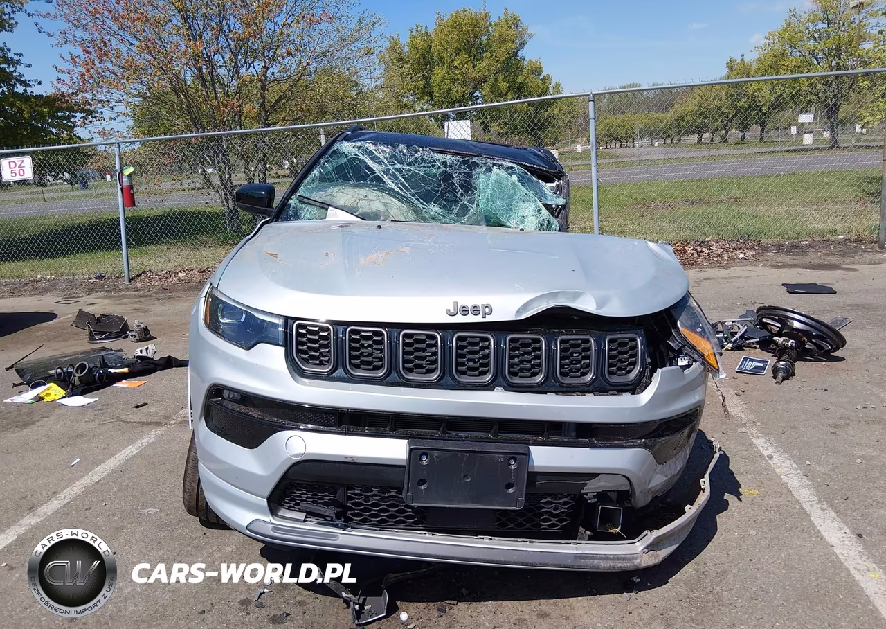 2025 Jeep Compass Limited 4X4 VIN:3C4NJDCN3ST501584 - 12