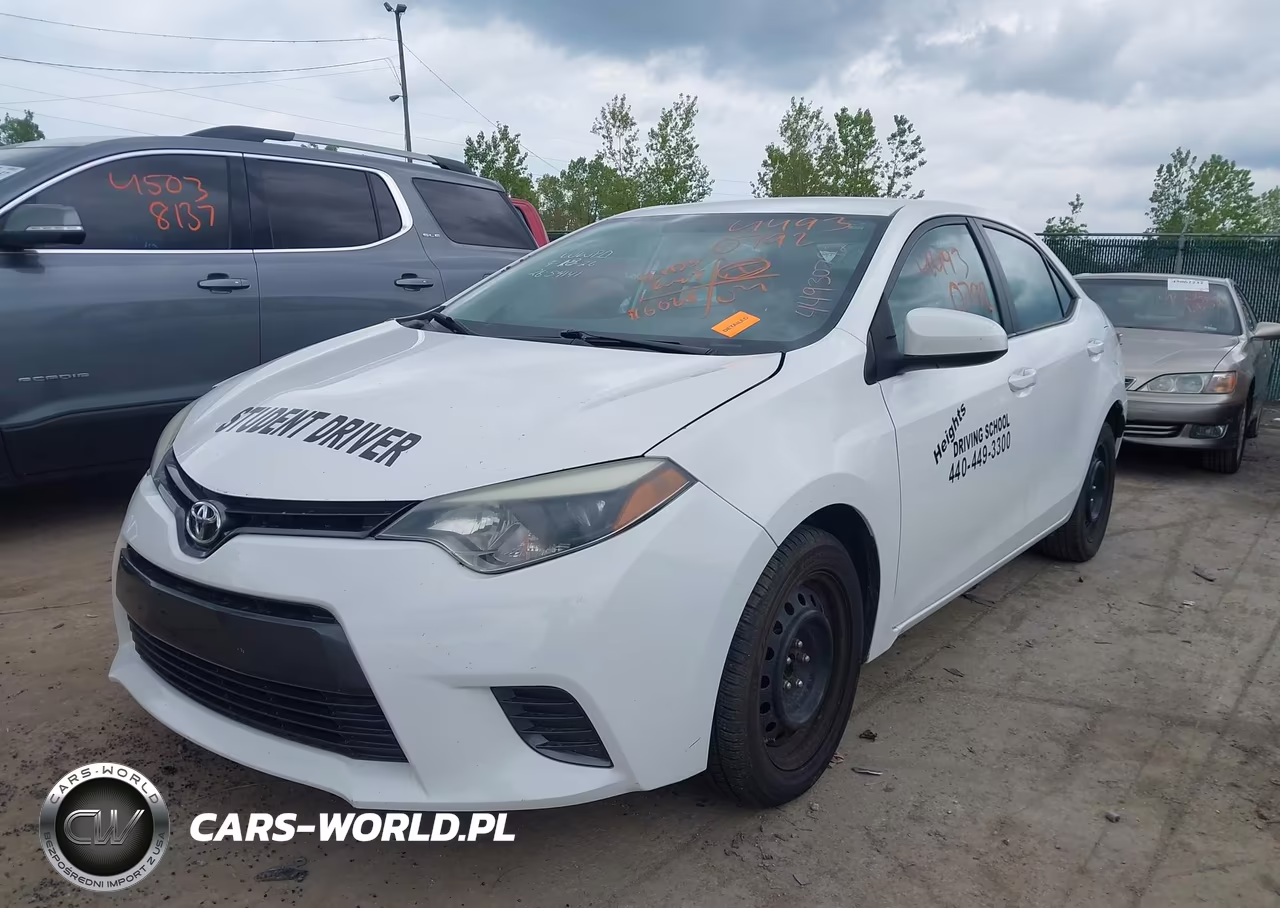 2016 Toyota Corolla Le VIN:5YFBURHE6GP413557 - 2