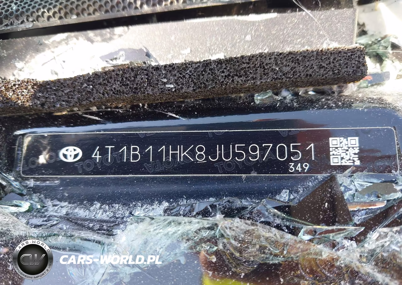 2018 Toyota Camry Se VIN:4T1B11HK8JU597051 - 17