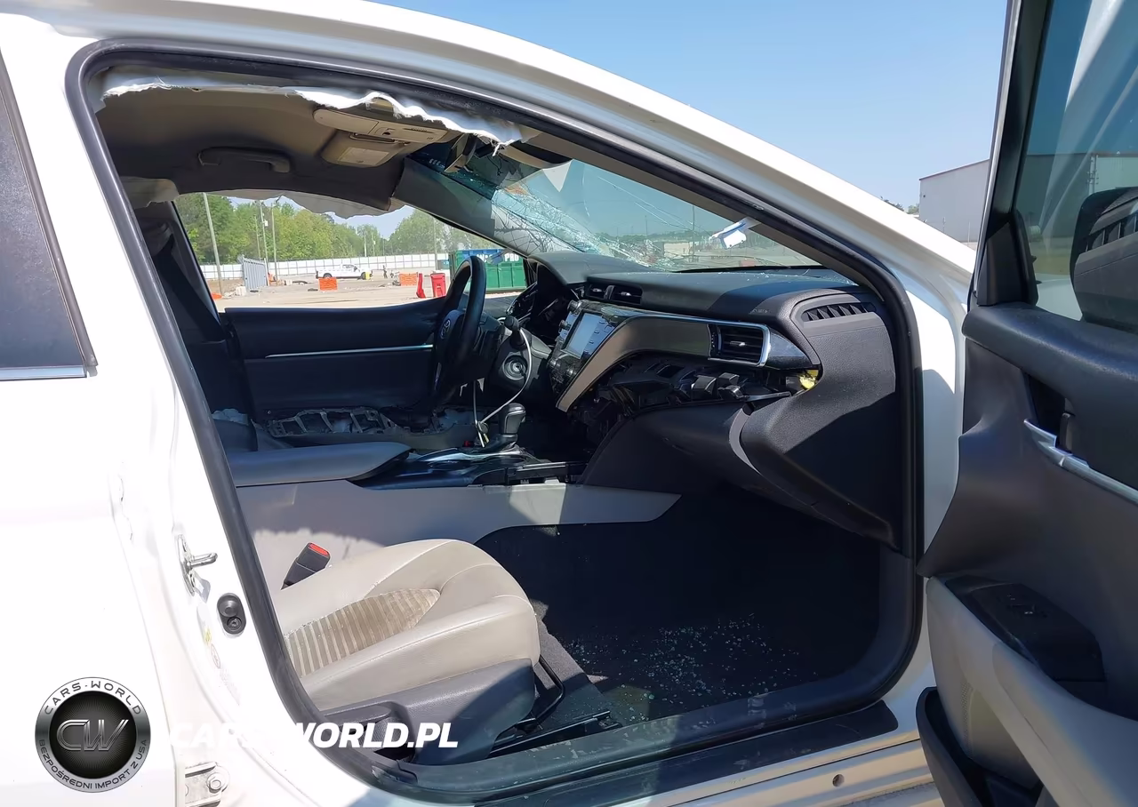 2018 Toyota Camry Se VIN:4T1B11HK8JU597051 - 5