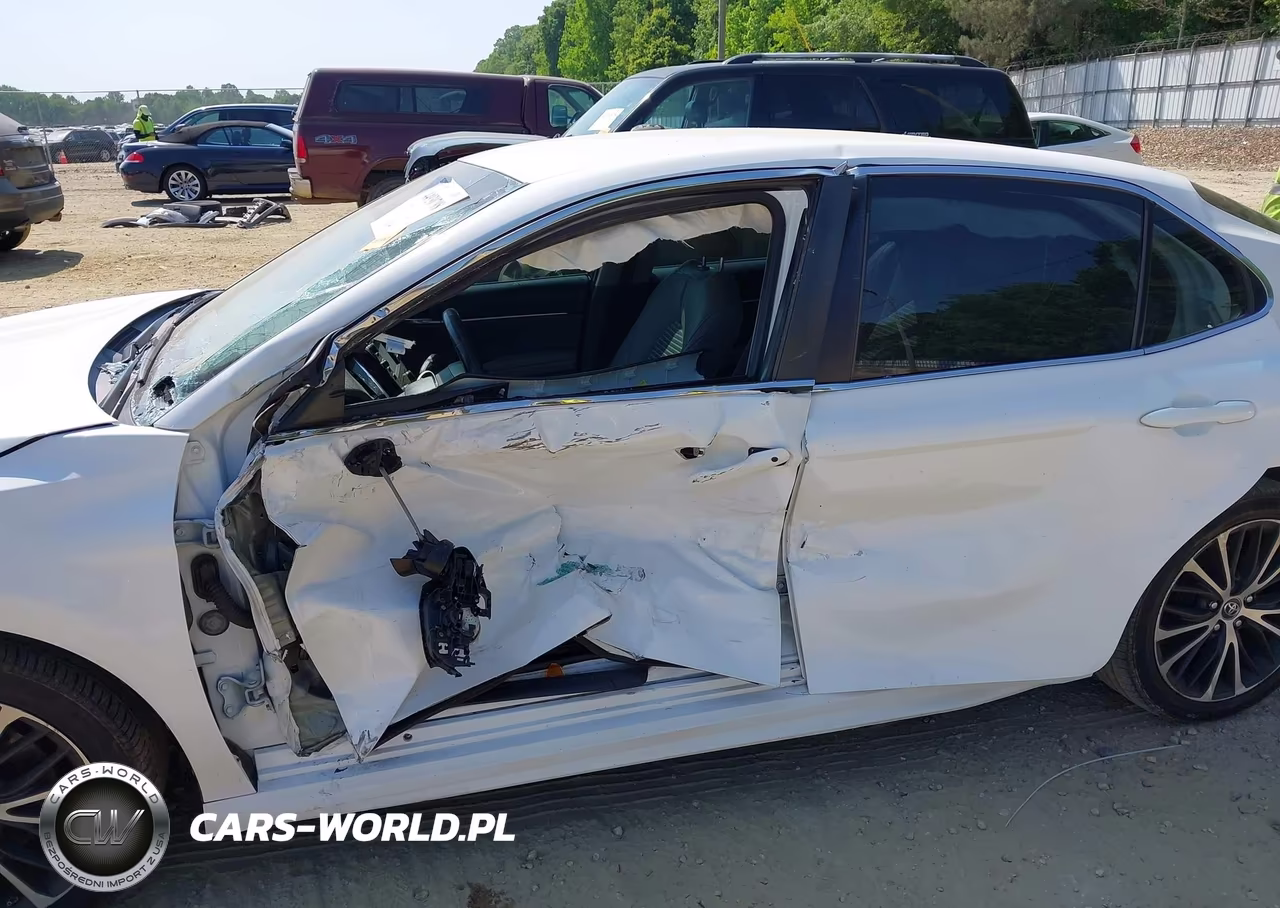 2018 Toyota Camry Se VIN:4T1B11HK8JU597051 - 6