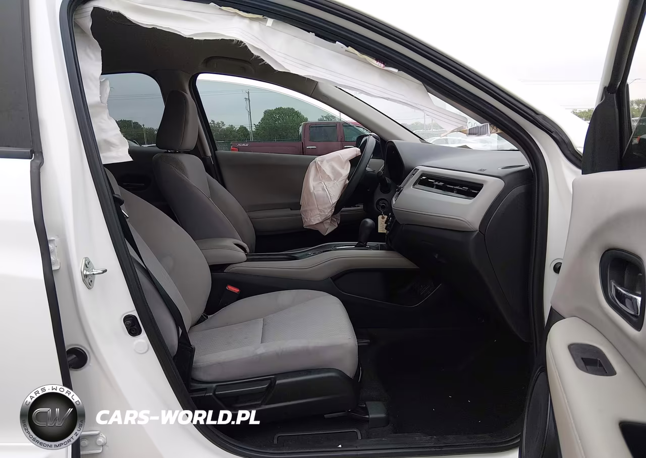 2018 Honda Hr-V Lx VIN:3CZRU5H34JM705433 - 5