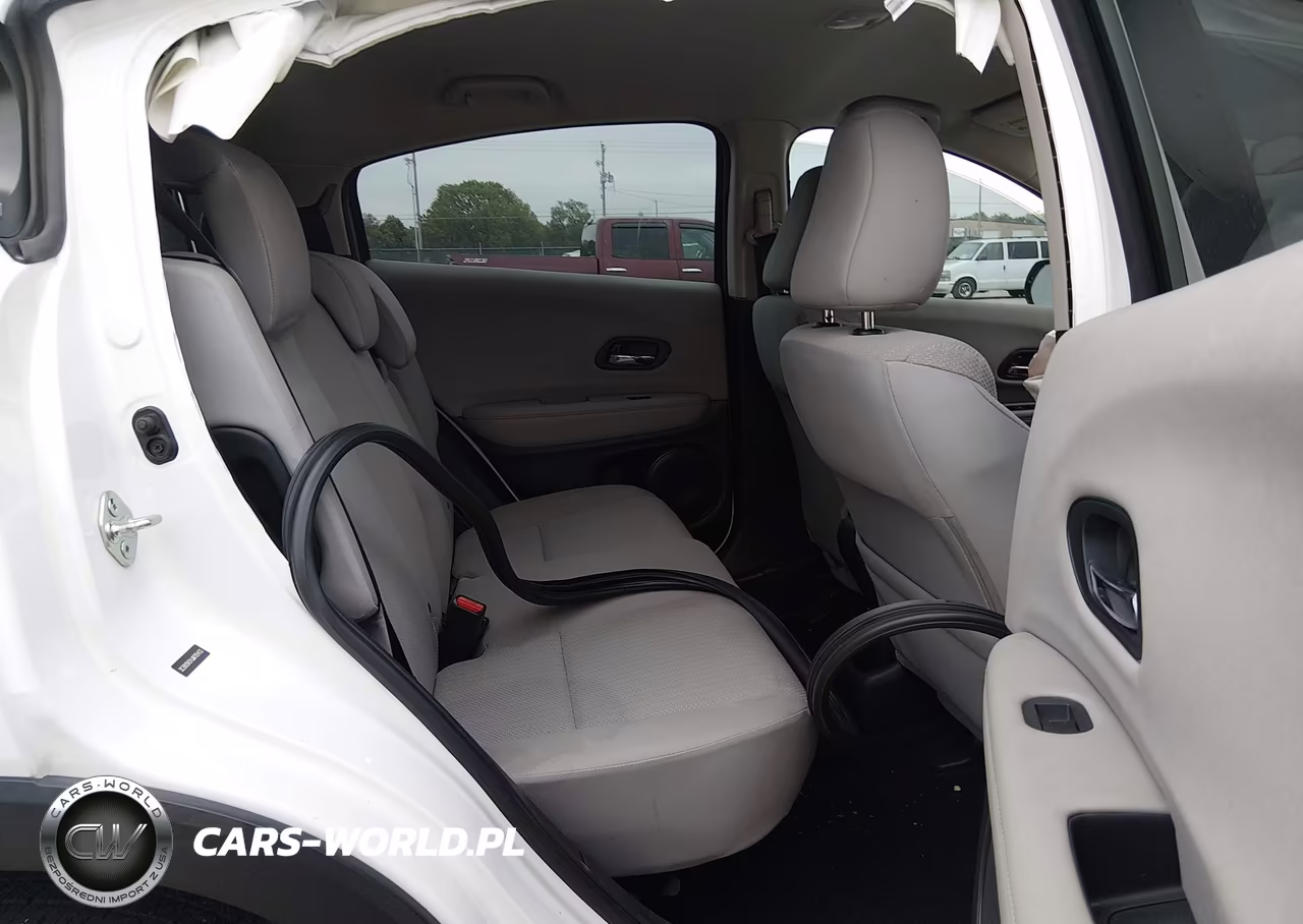 2018 Honda Hr-V Lx VIN:3CZRU5H34JM705433 - 8