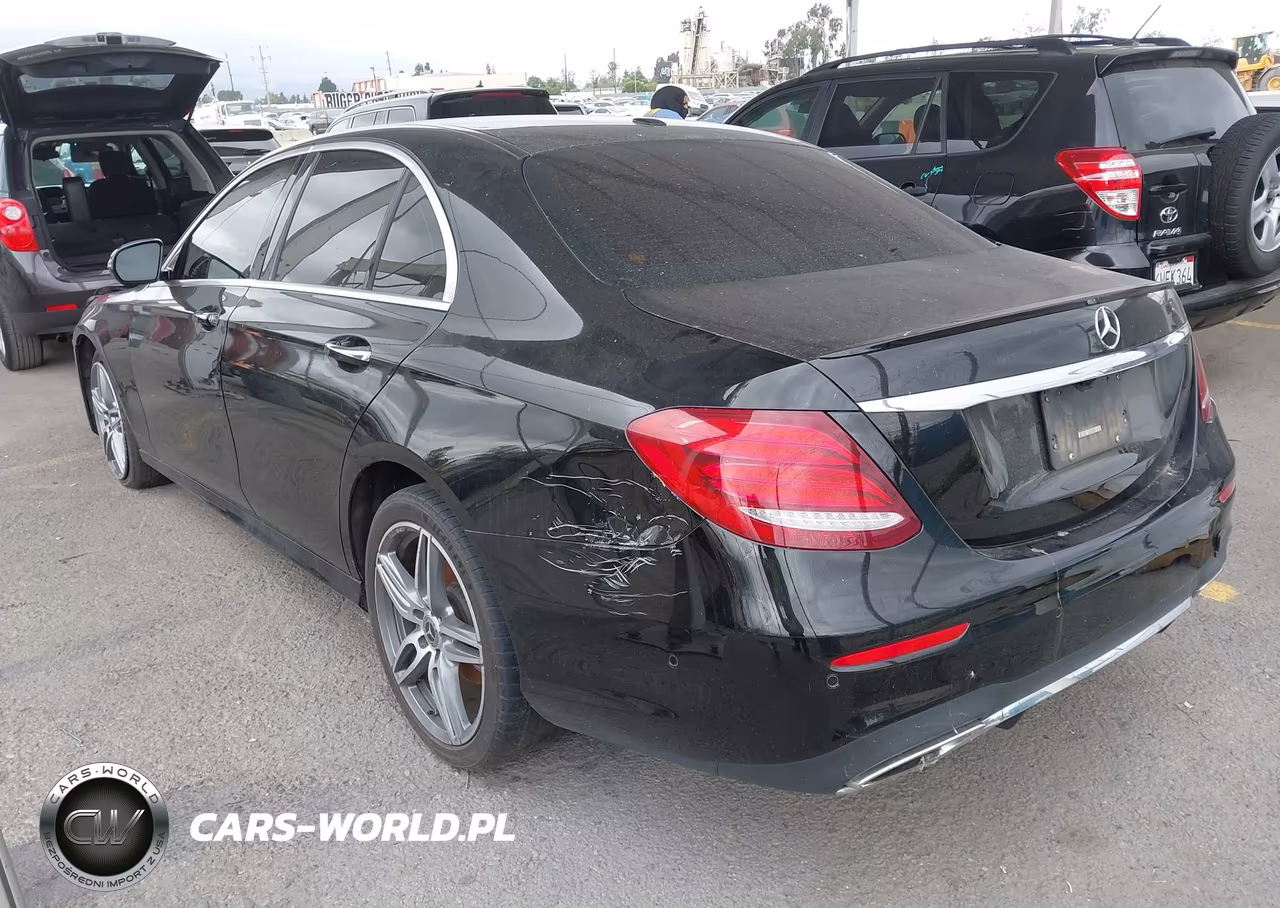 2019 Mercedes-Benz E 300 VIN:WDDZF4JB0KA555787 - 3