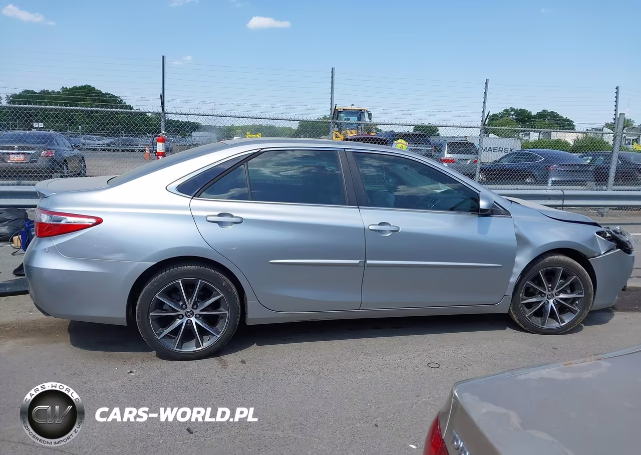 2015 Toyota Camry Xse VIN:4T1BF1FK1FU047976 - 13