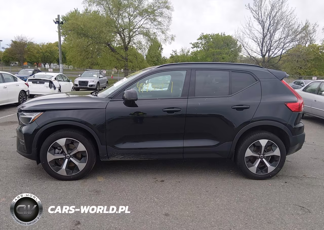 2024 Volvo Xc40 B5 Core Dark Theme VIN:YV4L12UK1R2311095 - 14