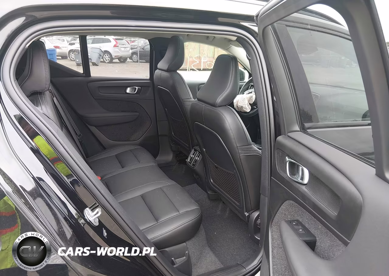 2024 Volvo Xc40 B5 Core Dark Theme VIN:YV4L12UK1R2311095 - 8