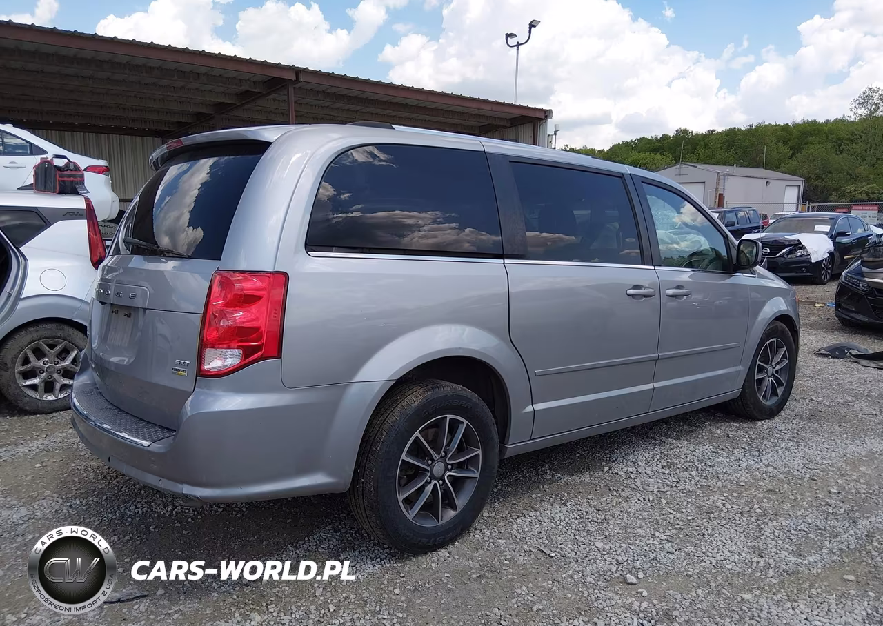 2017 Dodge Grand Caravan Sxt VIN:2C4RDGCG2HR749123 - 4