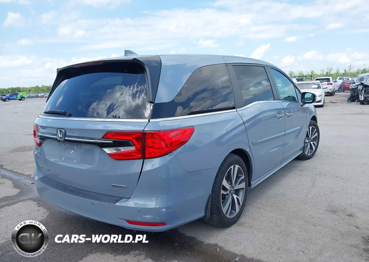 2023 Honda Odyssey Touring VIN:5FNRL6H86PB013309 - 4