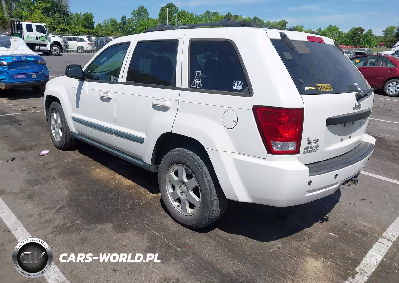 2009 Jeep Grand Cherokee Laredo VIN:1J8GR48K09C533441 - 3