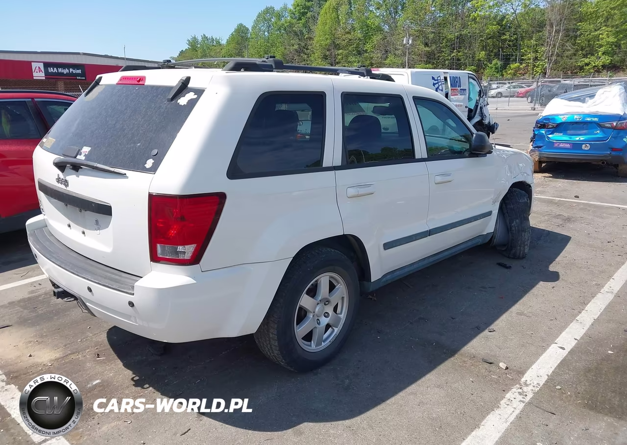 2009 Jeep Grand Cherokee Laredo VIN:1J8GR48K09C533441 - 4