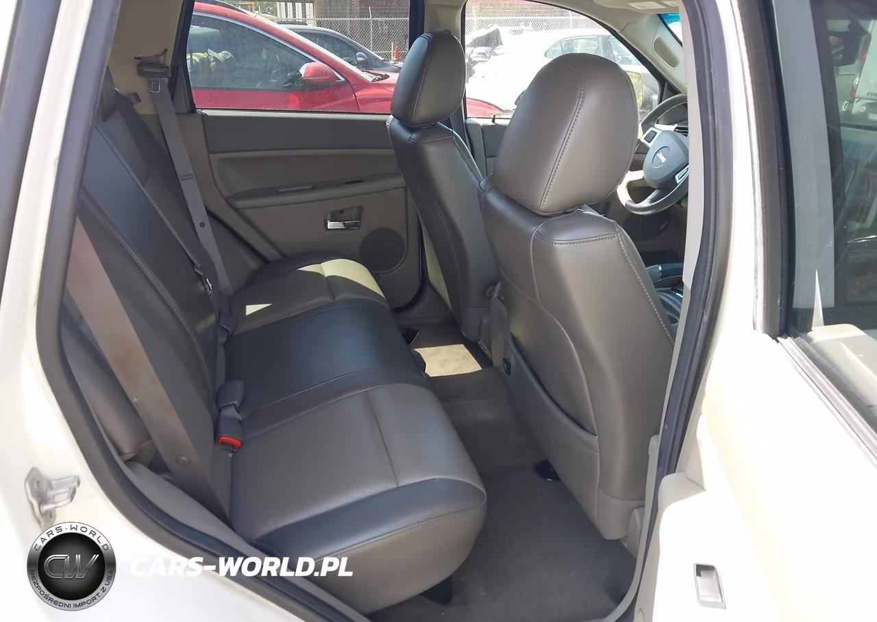 2009 Jeep Grand Cherokee Laredo VIN:1J8GR48K09C533441 - 8