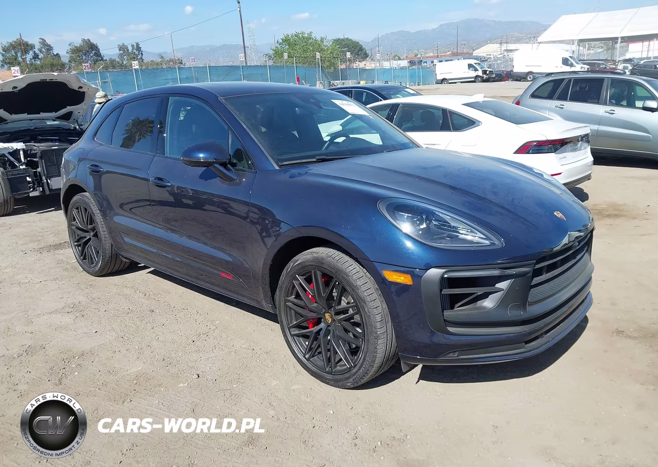 2022 Porsche Macan Gts