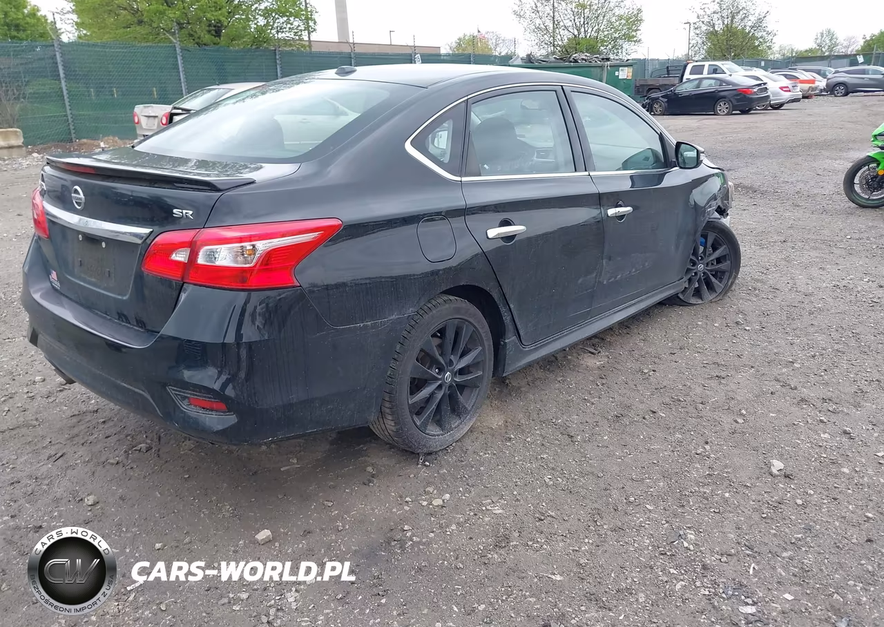 2017 Nissan Sentra Sr VIN:3N1AB7AP1HY275965 - 4