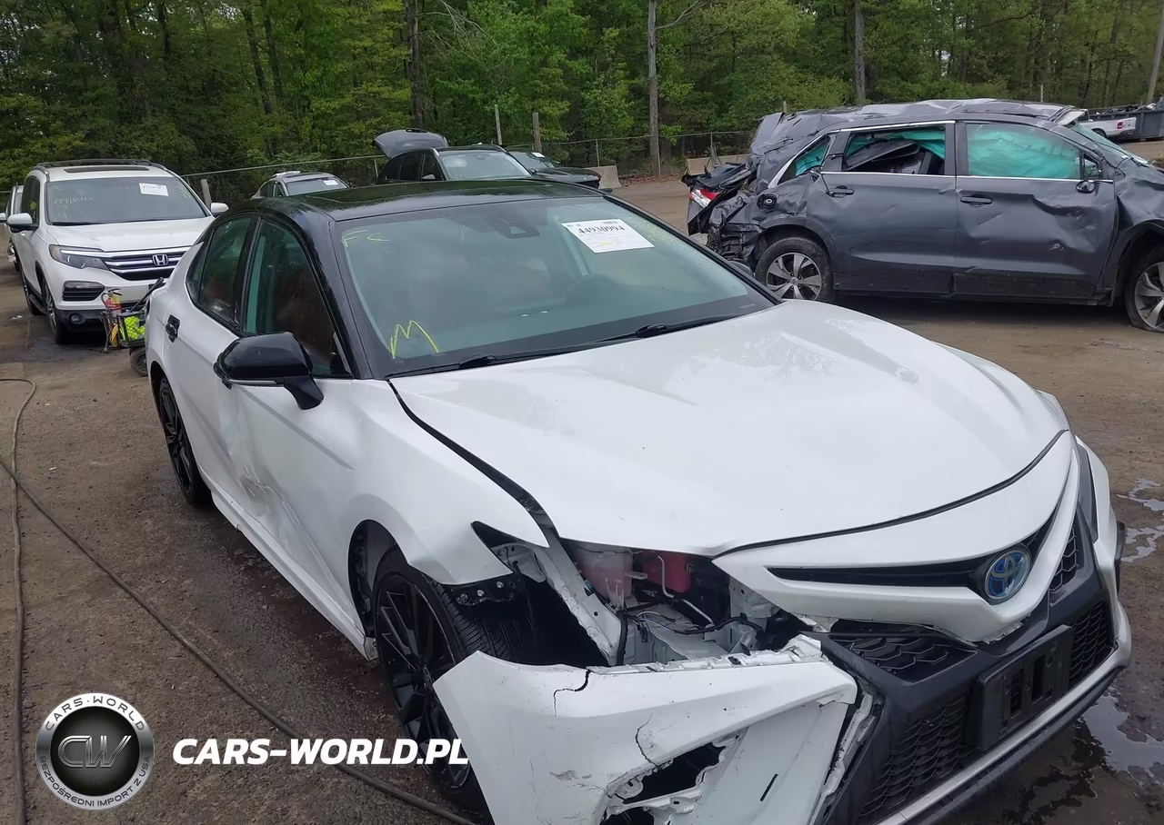 2021 Toyota Camry Xse Hybrid