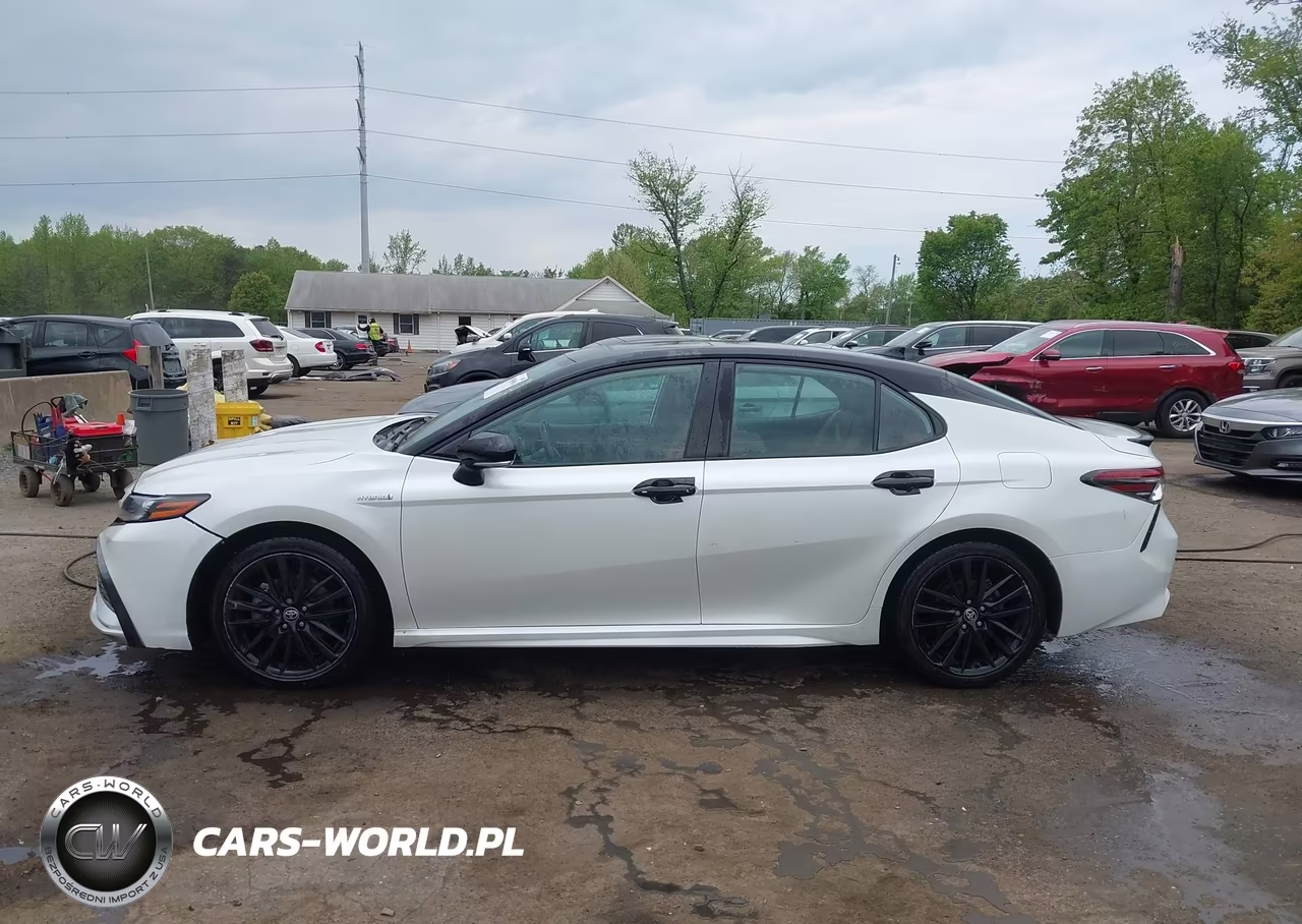 2021 Toyota Camry Xse Hybrid VIN:4T1K31AK3MU022140 - 14