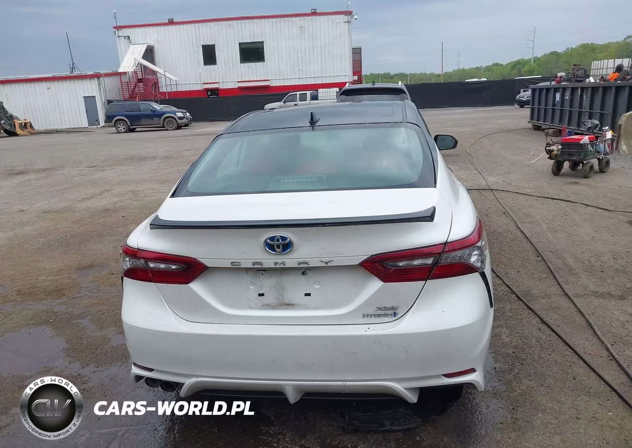 2021 Toyota Camry Xse Hybrid VIN:4T1K31AK3MU022140 - 16