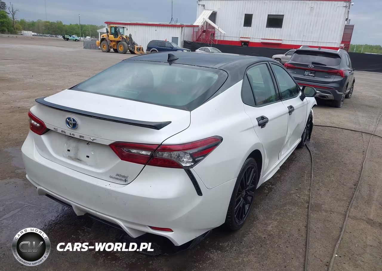 2021 Toyota Camry Xse Hybrid VIN:4T1K31AK3MU022140 - 4