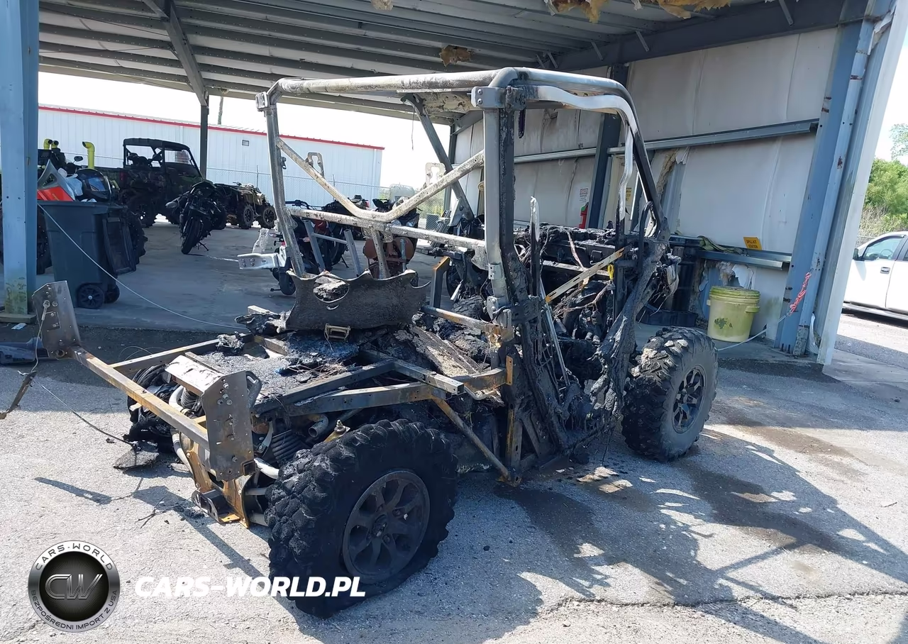2023 Can-Am Defender Limited Cab Hd10 VIN:3JBUVAX49PK004037 - 4