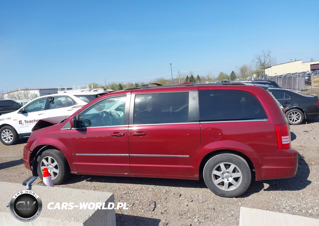 2010 Chrysler Town & Country Touring Plus VIN:2A4RR8DX3AR353272 - 14