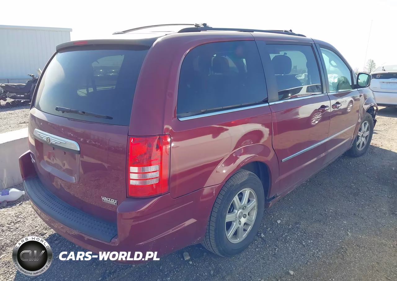 2010 Chrysler Town & Country Touring Plus VIN:2A4RR8DX3AR353272 - 4