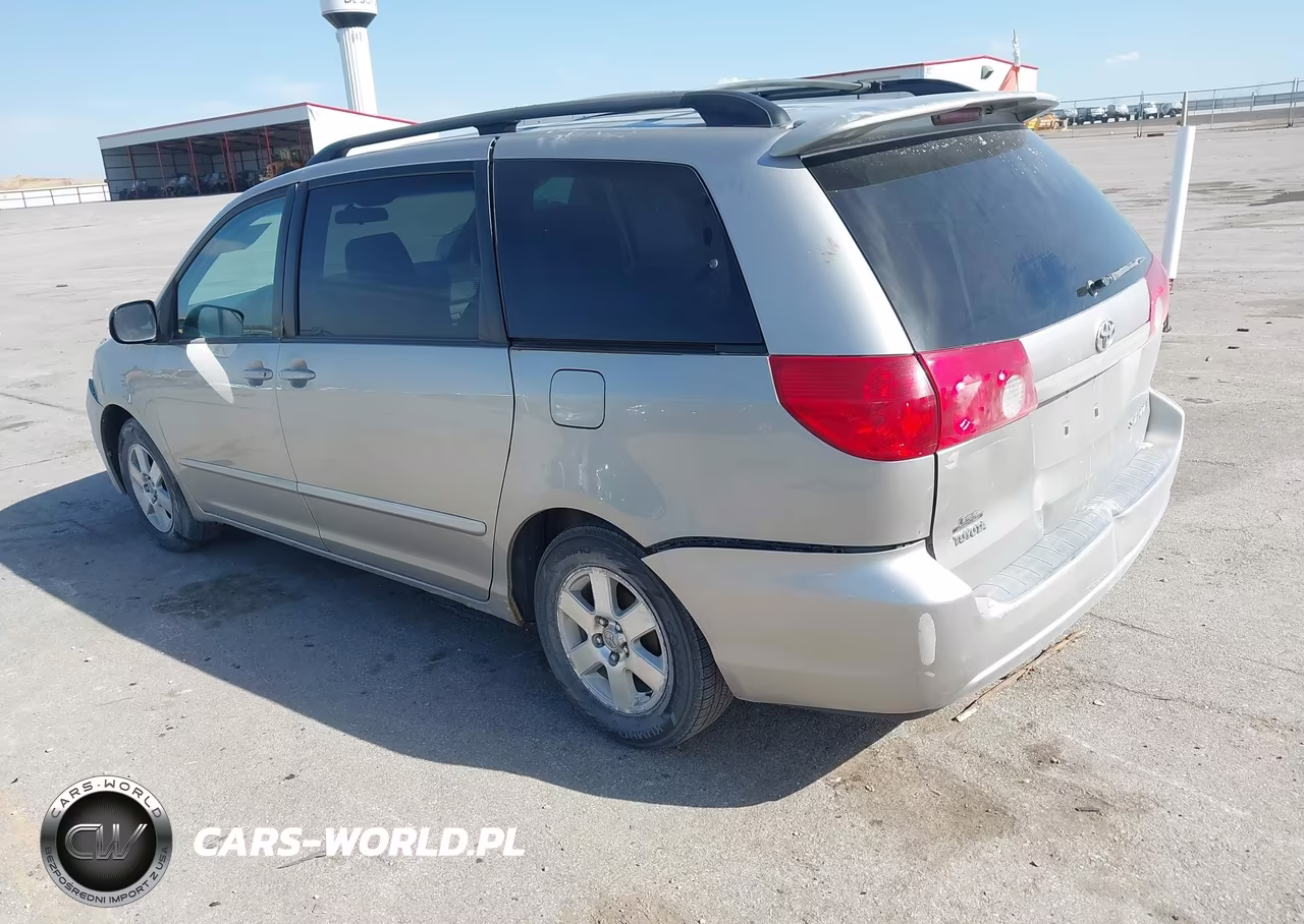 2006 Toyota Sienna Le VIN:5TDZA23C96S426149 - 3