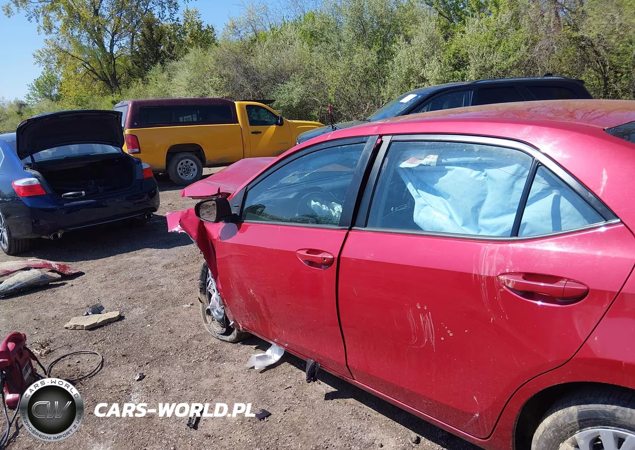 2018 Toyota Corolla Le VIN:2T1BURHEXJC068931 - 14