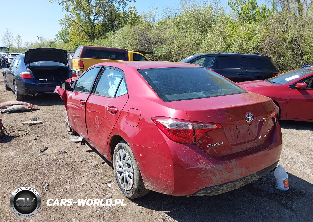 2018 Toyota Corolla Le VIN:2T1BURHEXJC068931 - 3