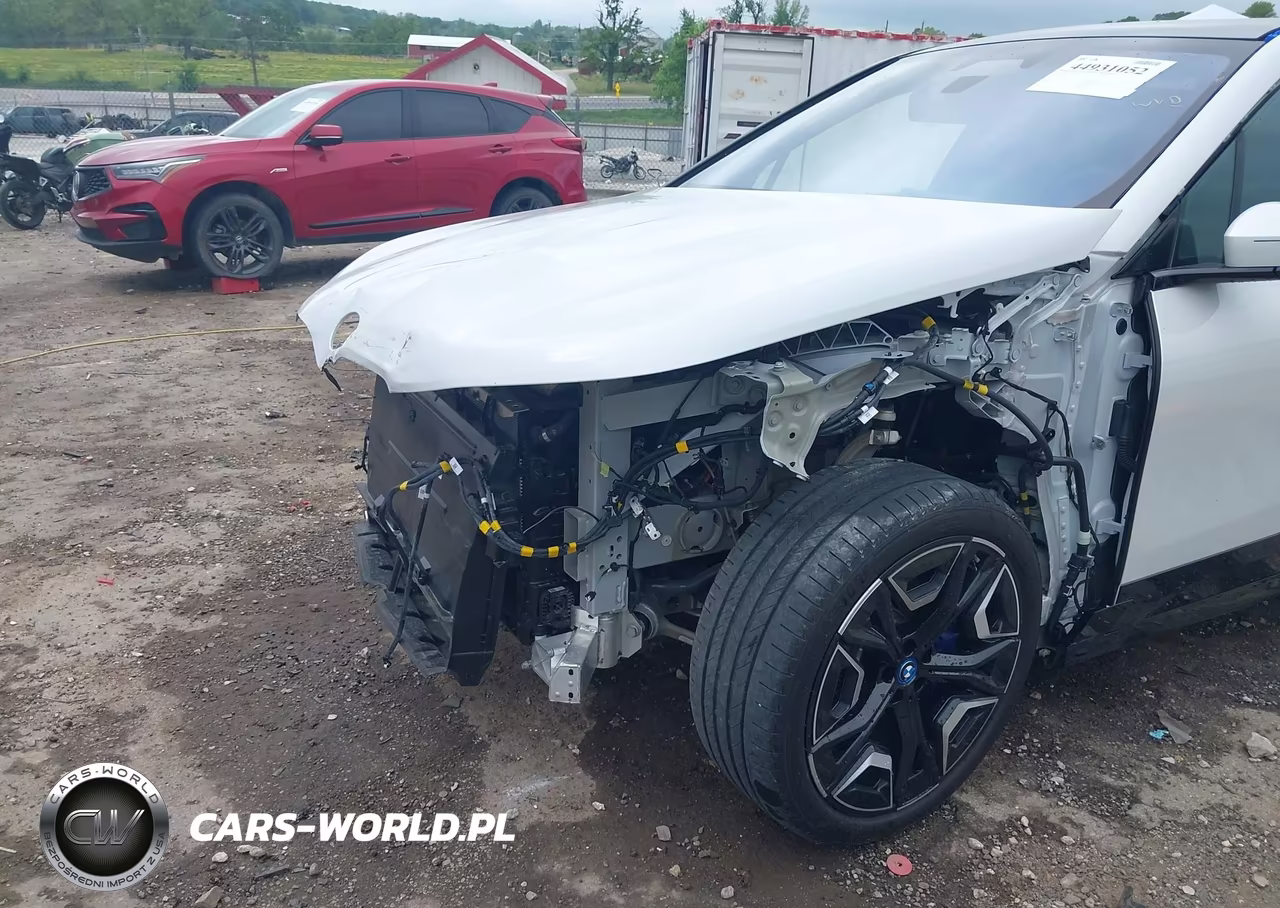 2025 BMW Ix xDrive50 VIN:WB523CF09SCU70646 - 6