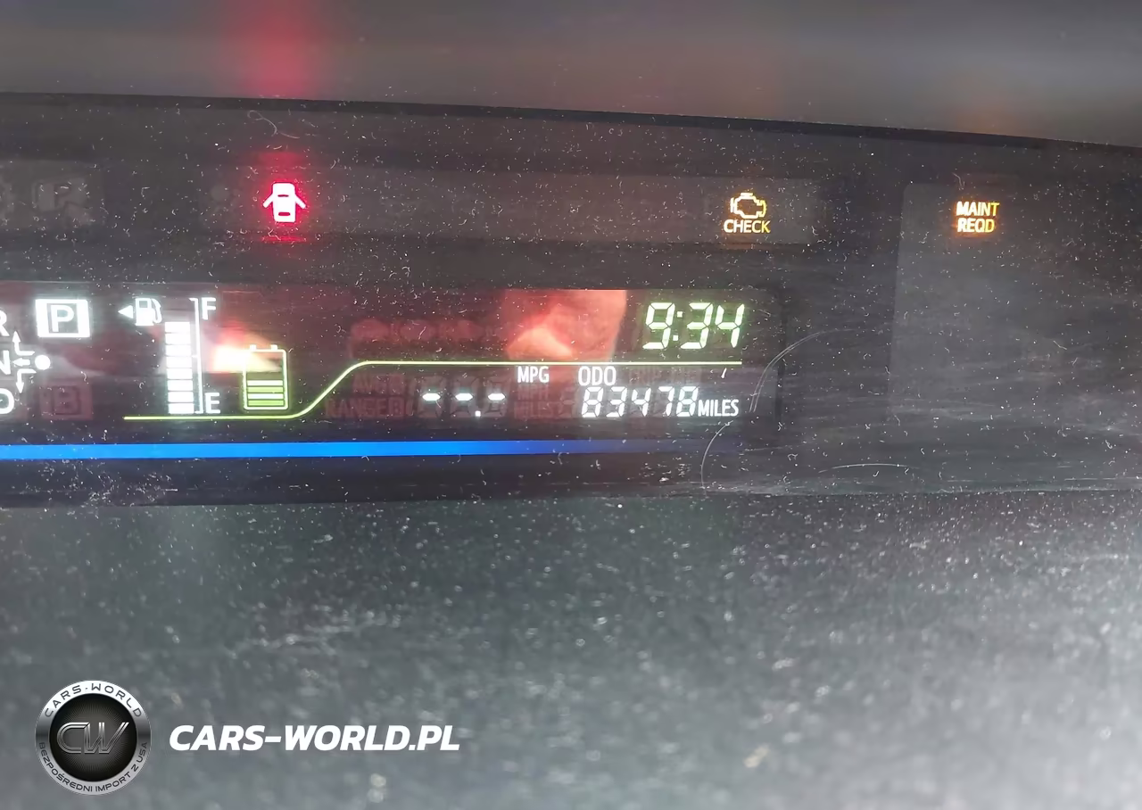 2012 Toyota Prius V Two VIN:JTDZN3EU8C3087915 - 16
