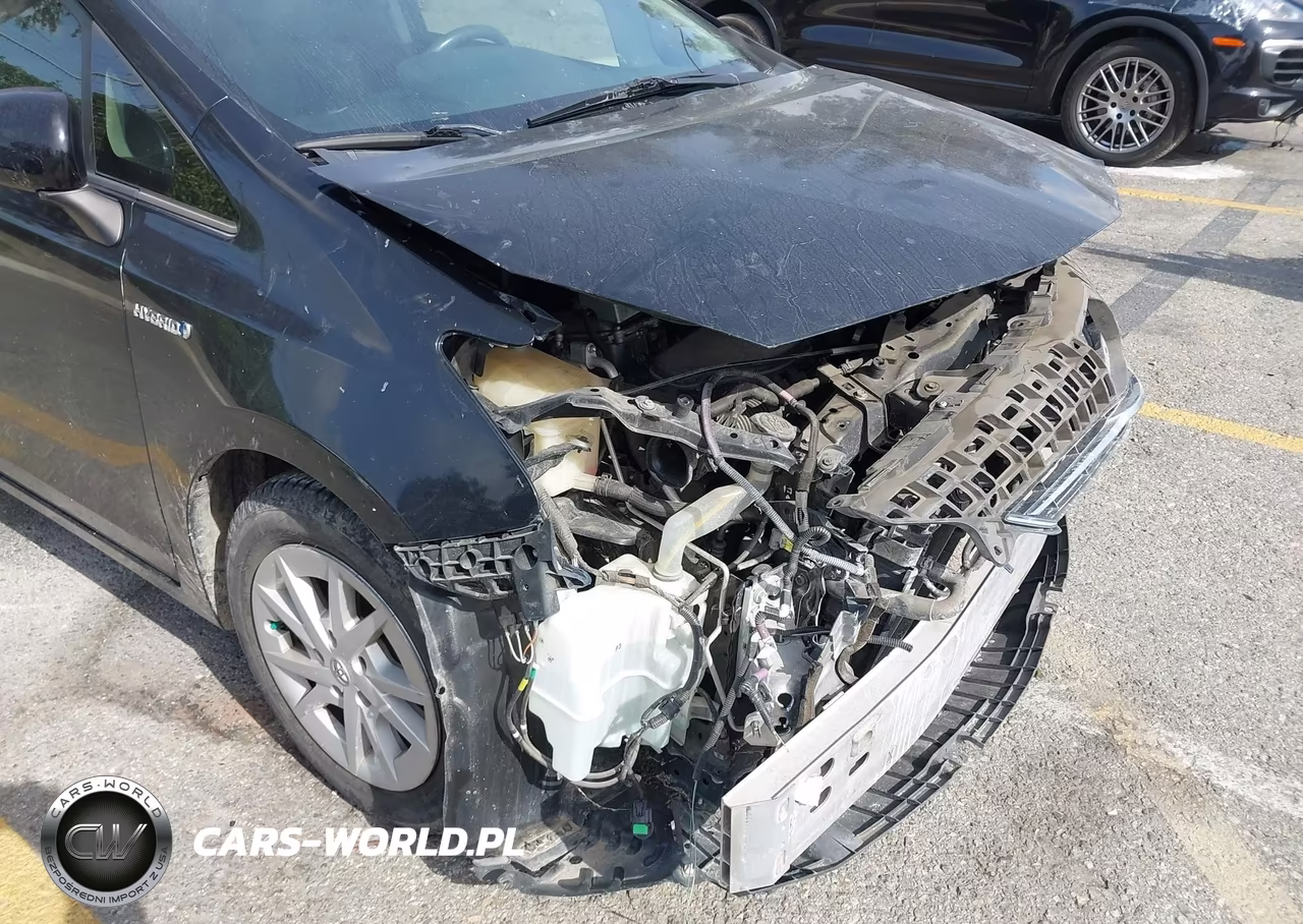 2012 Toyota Prius V Two VIN:JTDZN3EU8C3087915 - 18