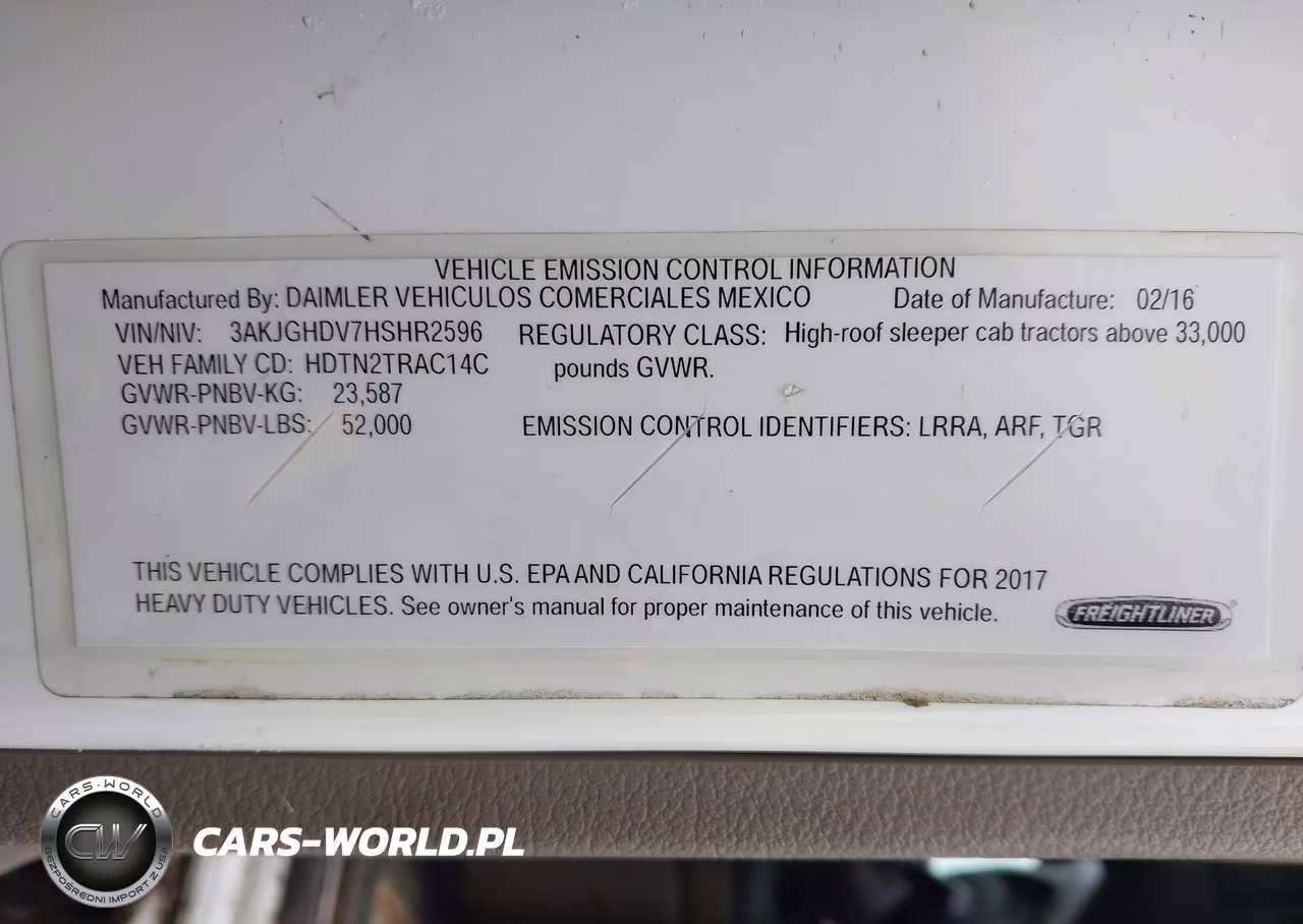2017 Freightliner Cascadia 113 VIN:3AKJGHDV7HSHR2596 - 4