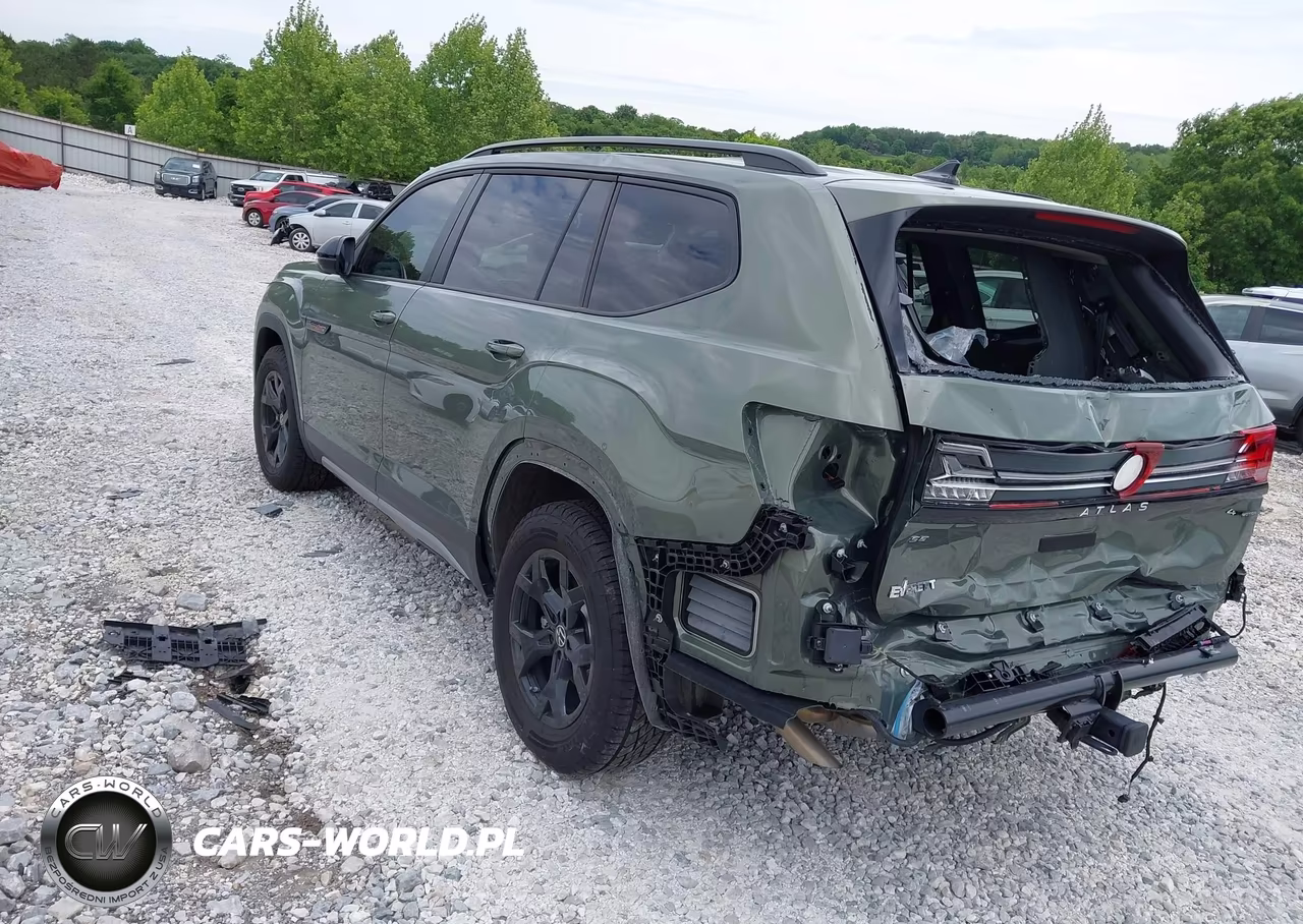 2026 Volkswagen Atlas Peak Edition VIN:1V2CN2CA4TC507466 - 3