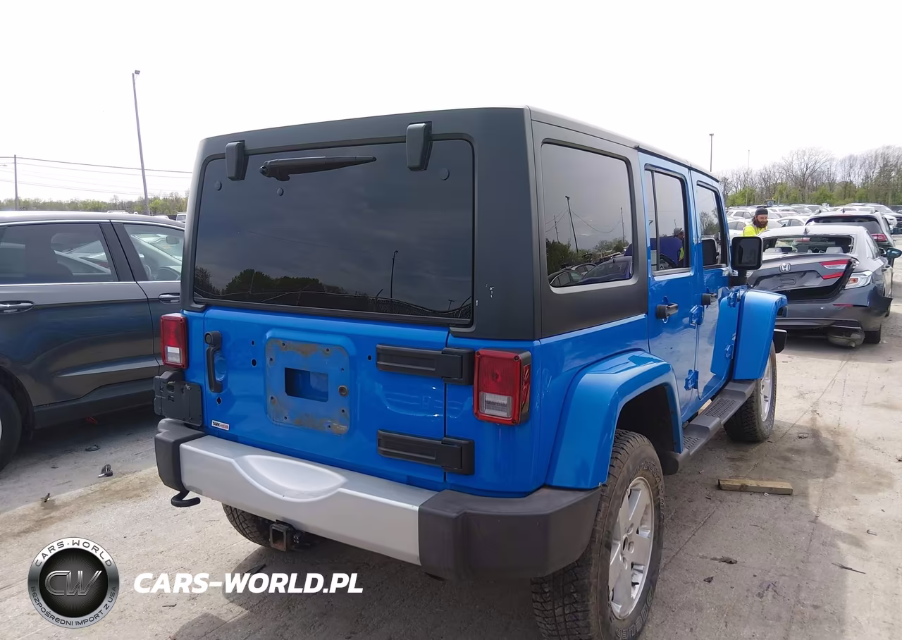 2012 Jeep Wrangler Unlimited Sahara VIN:1C4BJWEGXCL142423 - 4