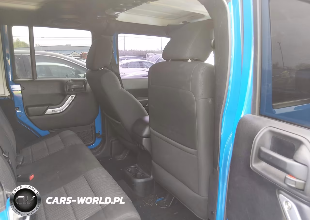2012 Jeep Wrangler Unlimited Sahara VIN:1C4BJWEGXCL142423 - 8