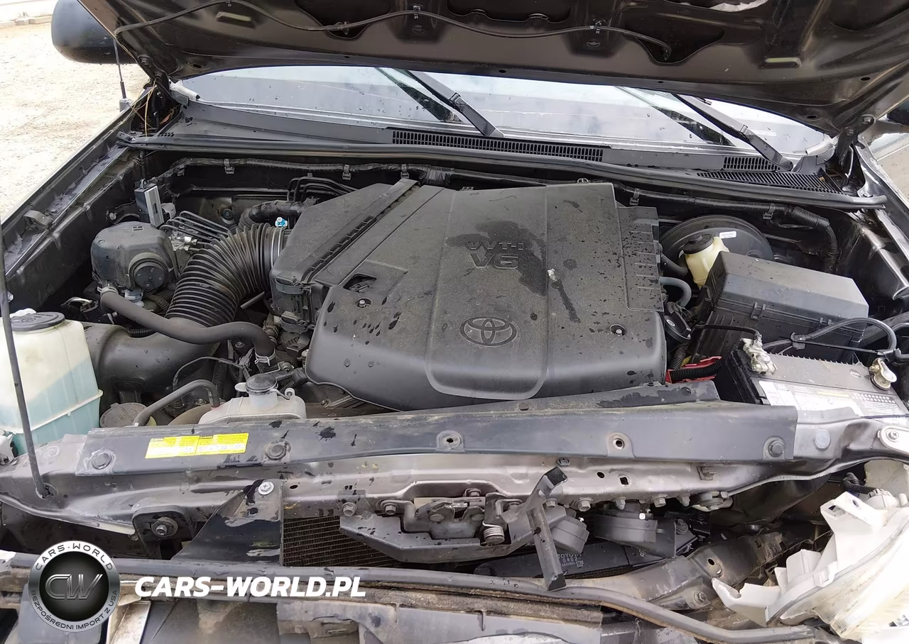2015 Toyota Tacoma Prerunner V6 VIN:5TFJU4GN3FX090147 - 10