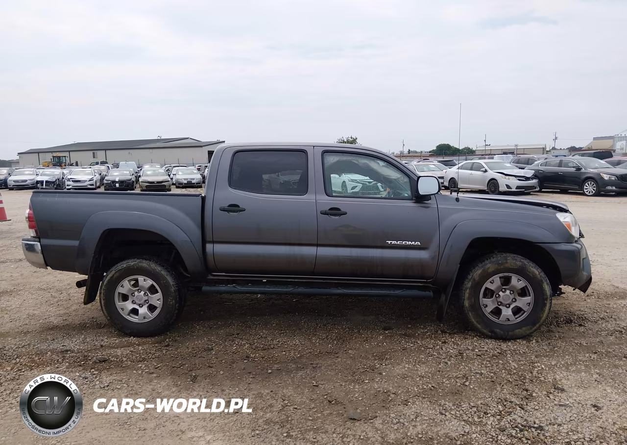 2015 Toyota Tacoma Prerunner V6 VIN:5TFJU4GN3FX090147 - 13