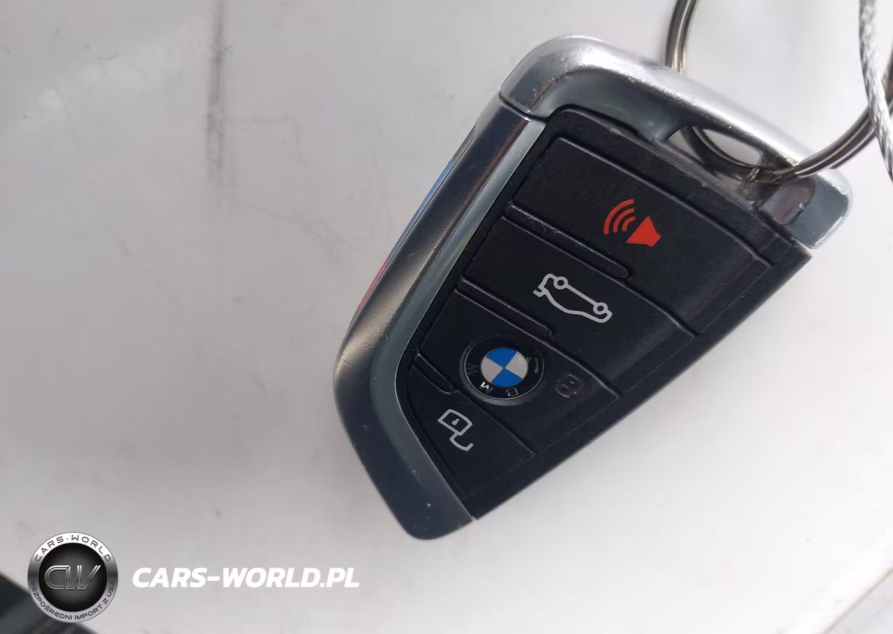 2022 BMW X3 M VIN:5YM13EC01N9J37432 - 11