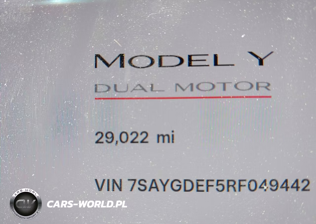 2024 Tesla Model Y Performance Dual Motor All-Wheel Drive VIN:7SAYGDEF5RF049442 - 16