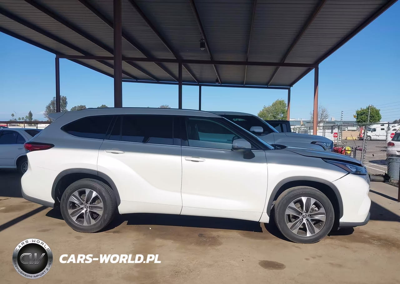 2020 Toyota Highlander Xle VIN:5TDHZRAH6LS501526 - 13