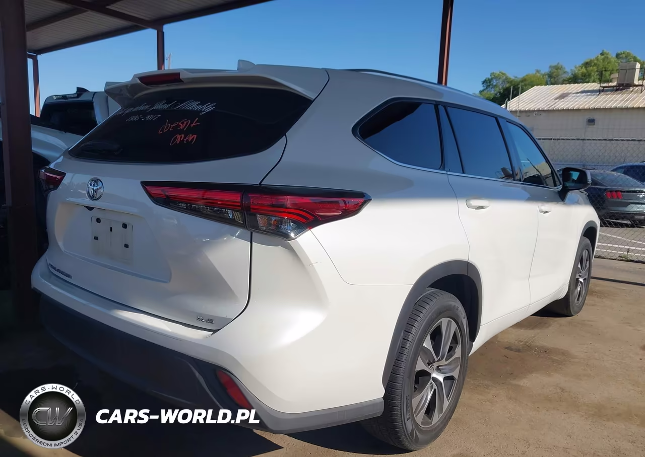 2020 Toyota Highlander Xle VIN:5TDHZRAH6LS501526 - 4