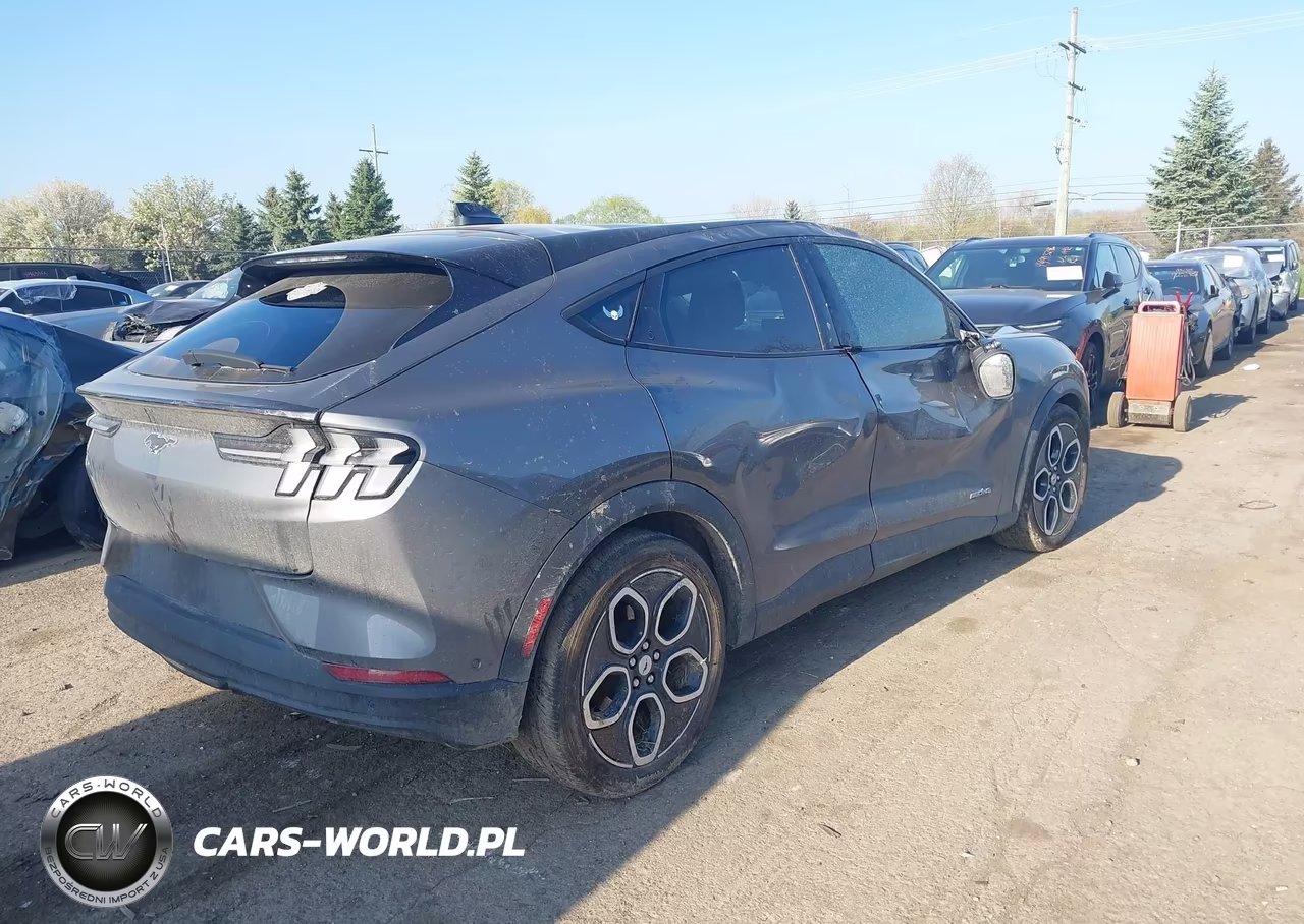 2023 Ford Mustang Mach-E Select VIN:3FMTK1SS6PMA28674 - 4